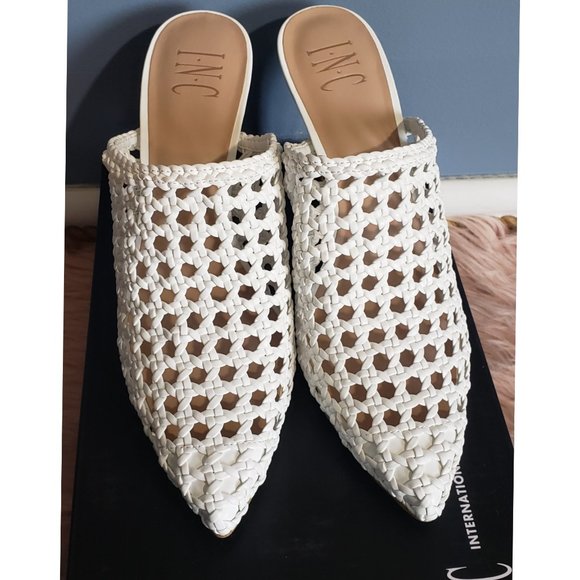 NWB INC CELESTIA LEATHER WHITE MULES - Picture 4 of 5